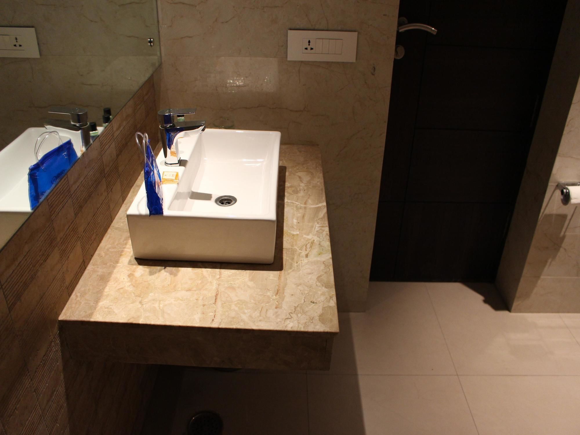 Oyo Rooms Garh Road Meerut Exterior foto